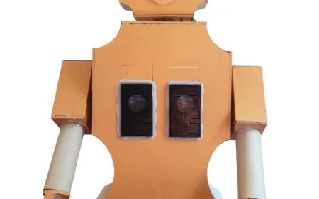 মানুষের মতো কথা বলে রোবট, শিক্ষার্থীদের ব্যতিক্রমী প্রকল্প